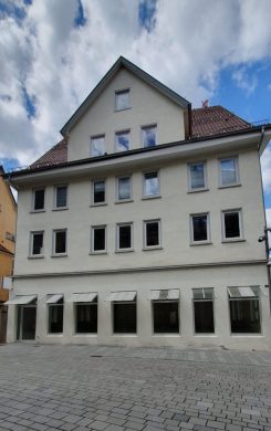 Reutlingen-Stadtzentrum: Attraktives Ladengeschäft mit großer Schaufensterfront 72764 Reutlingen, Ausstellungsfläche