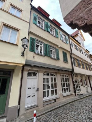 Esslingen-Altstadt: Schmucke 2,5-Zimmer DG Maisonette Wohnung 73728 Esslingen, Maisonettewohnung