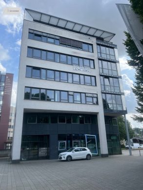 Esslingen-Stadtmitte: Moderne Bürofläche mit Blick auf die Burg! 73728 Esslingen, Bürohaus